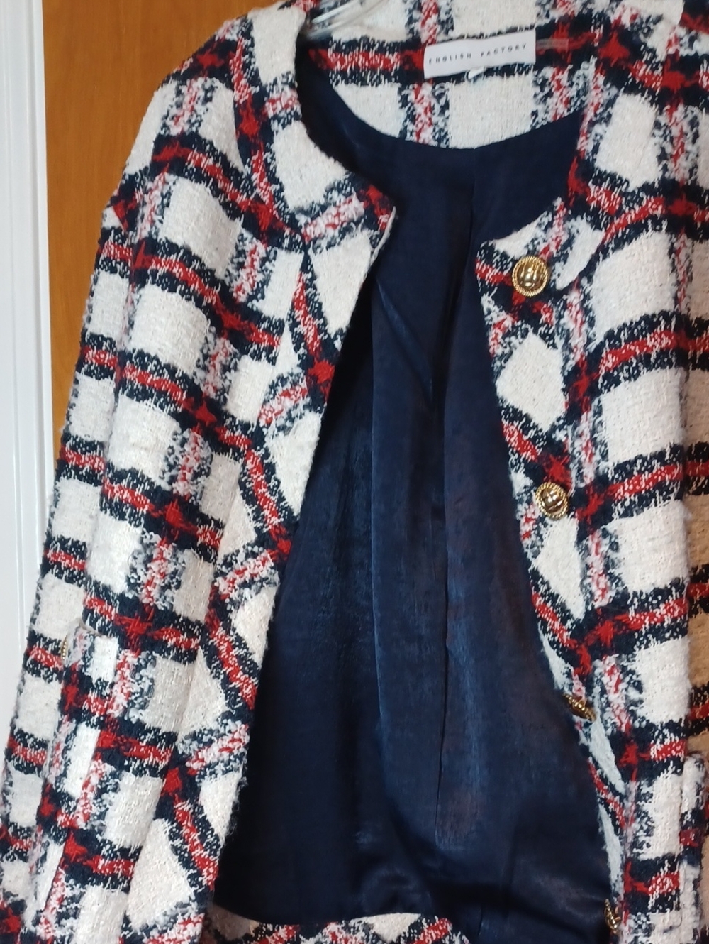 English Factory Plaid Boucle Jacket. Sz.S. White, Bk.& Red.26" Shoulder To Hem. - Picture 6 of 8